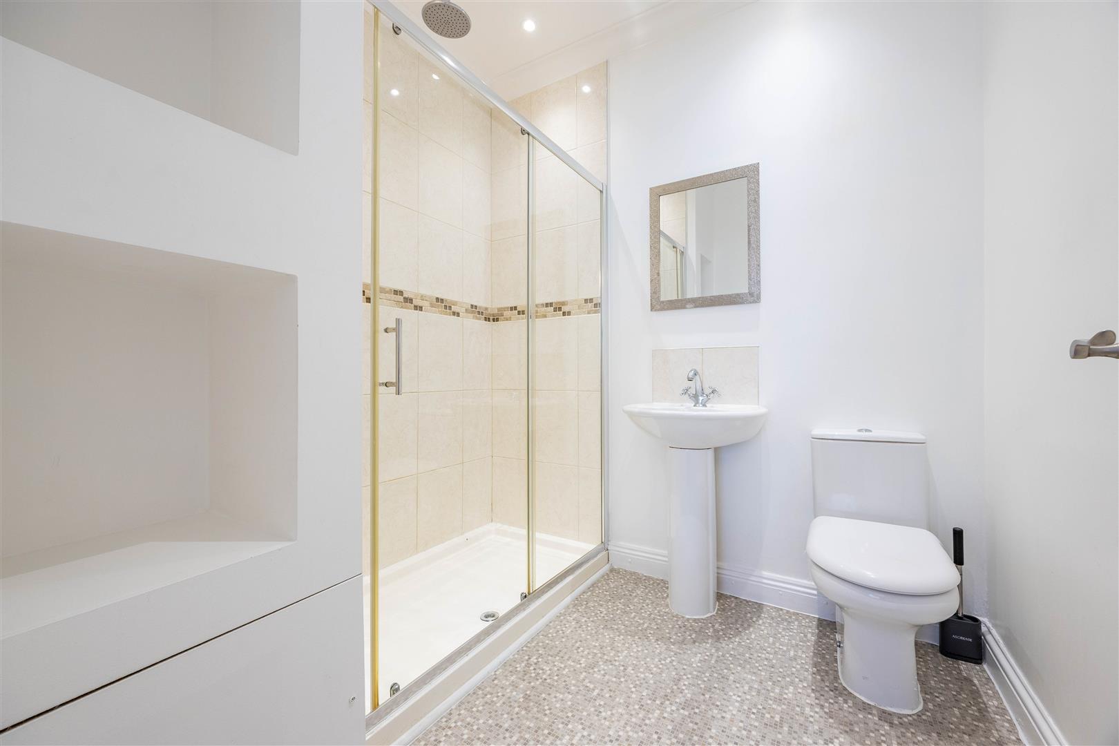 Bedroom 6 En-Suite